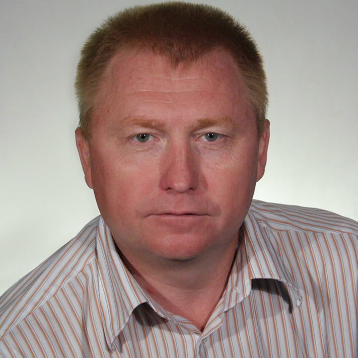 Виктор Титов